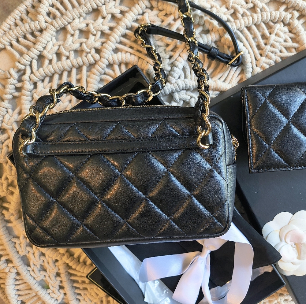 KYLIE JENNER'S 💕 Chanel Waist Bag!! - Picture 7 of 16